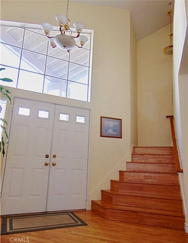 Fontana, CA 92336,8012 Lomas CT