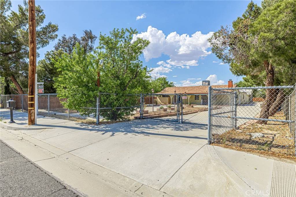 Palmdale, CA 93550,3149 E S AVE