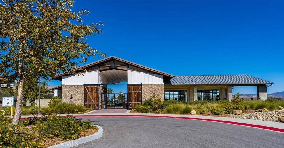 Canyon Country, CA 91387,18715 Cedar Crest DR