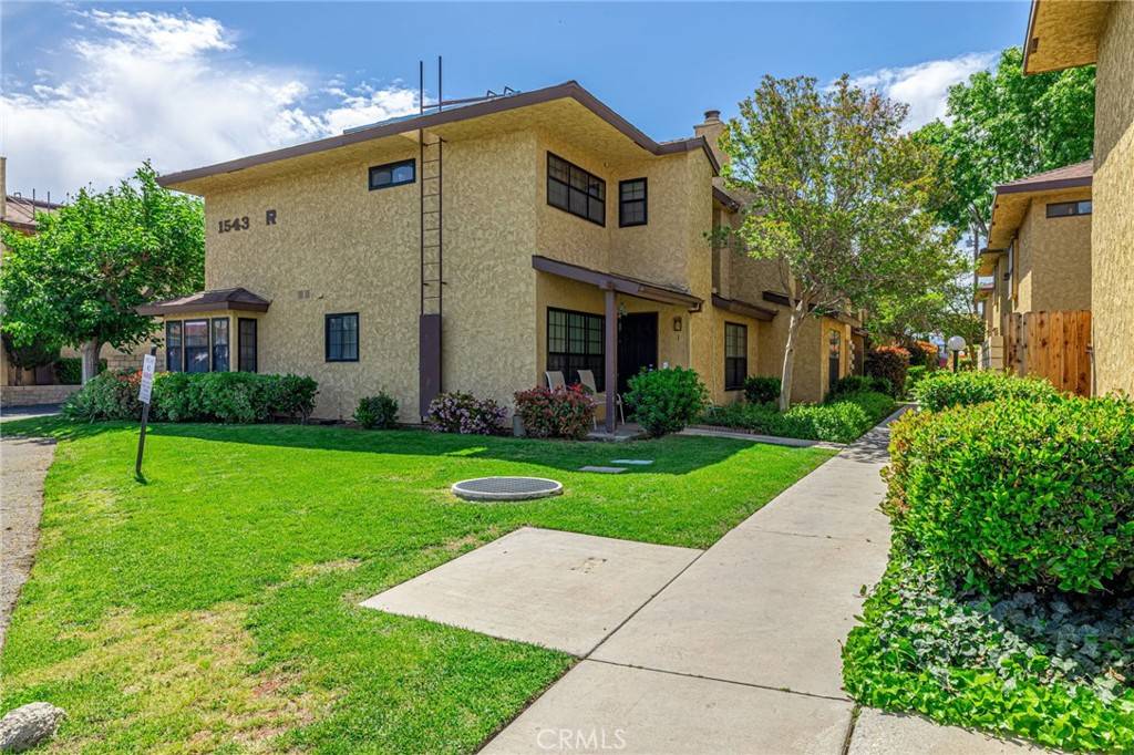 Lancaster, CA 93534,1543 W Avenue L #1