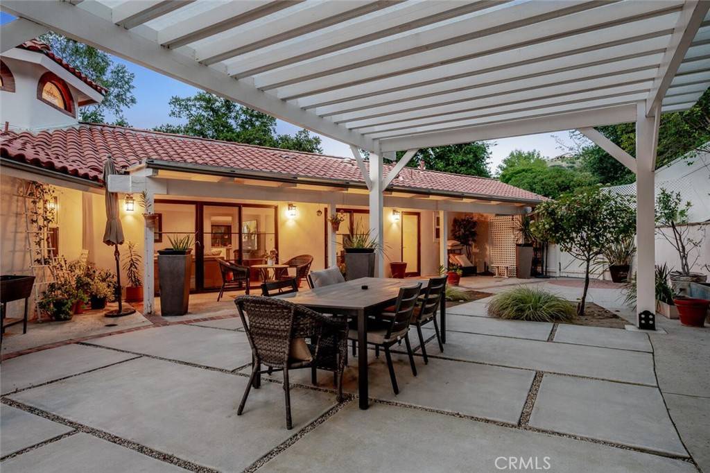 Bell Canyon, CA 91307,5 Flintlock LN