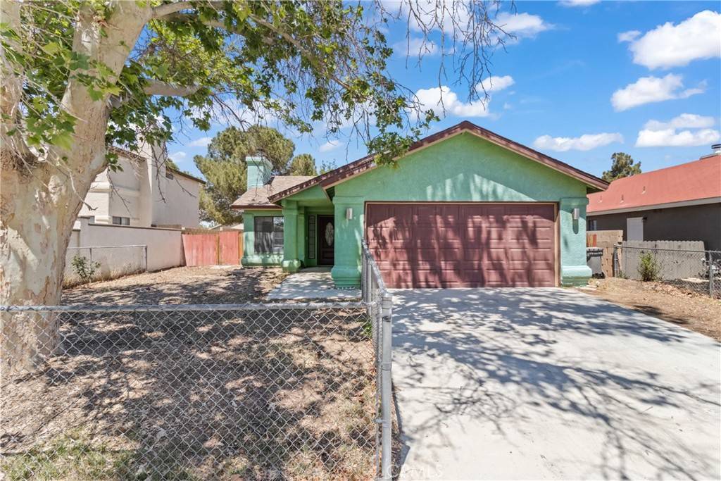 Lancaster, CA 93535,2539 Garnet LN