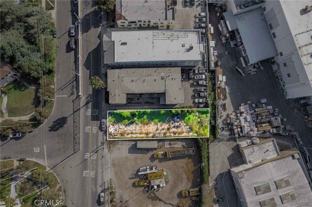 Los Angeles, CA 90019,1327 West BLVD