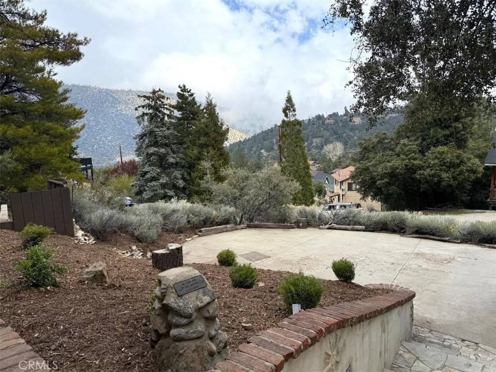 Pine Mountain Club, CA 93222,1909 Pioneer Way