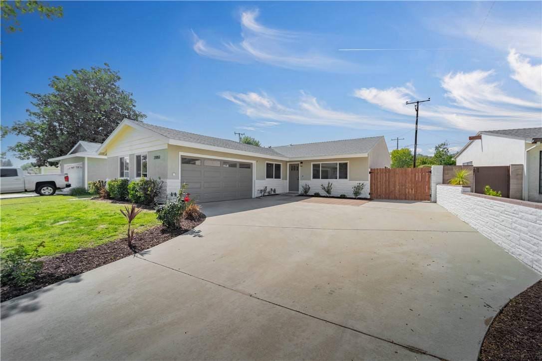Saugus, CA 91350,21851 Alamogordo RD