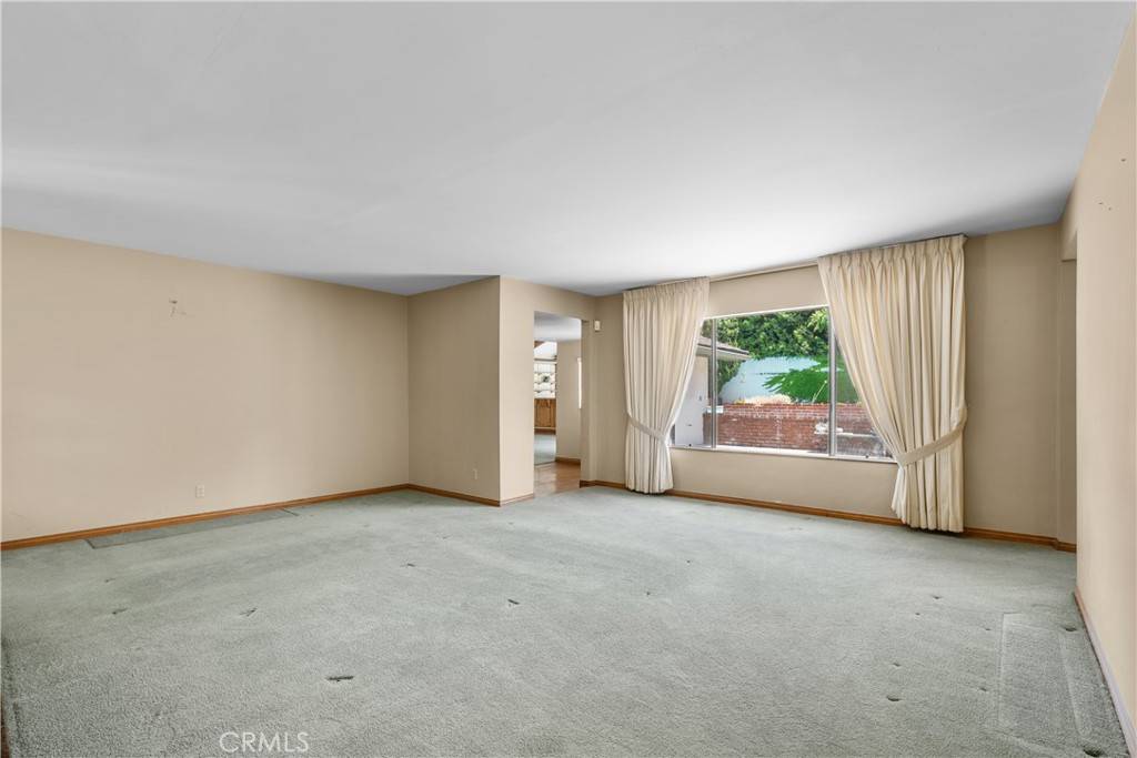 La Crescenta, CA 91214,4874 Sunset AVE