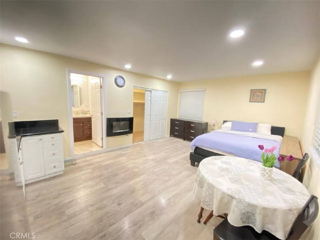 Glendora, CA 91740,1602 S Glendora AVE