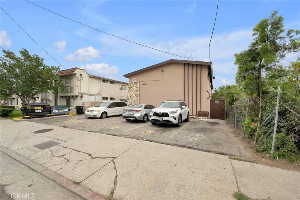 Van Nuys, CA 91406,16020 Vanowen ST