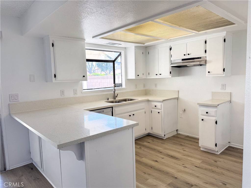 Lancaster, CA 93535,1040 Chagal AVE