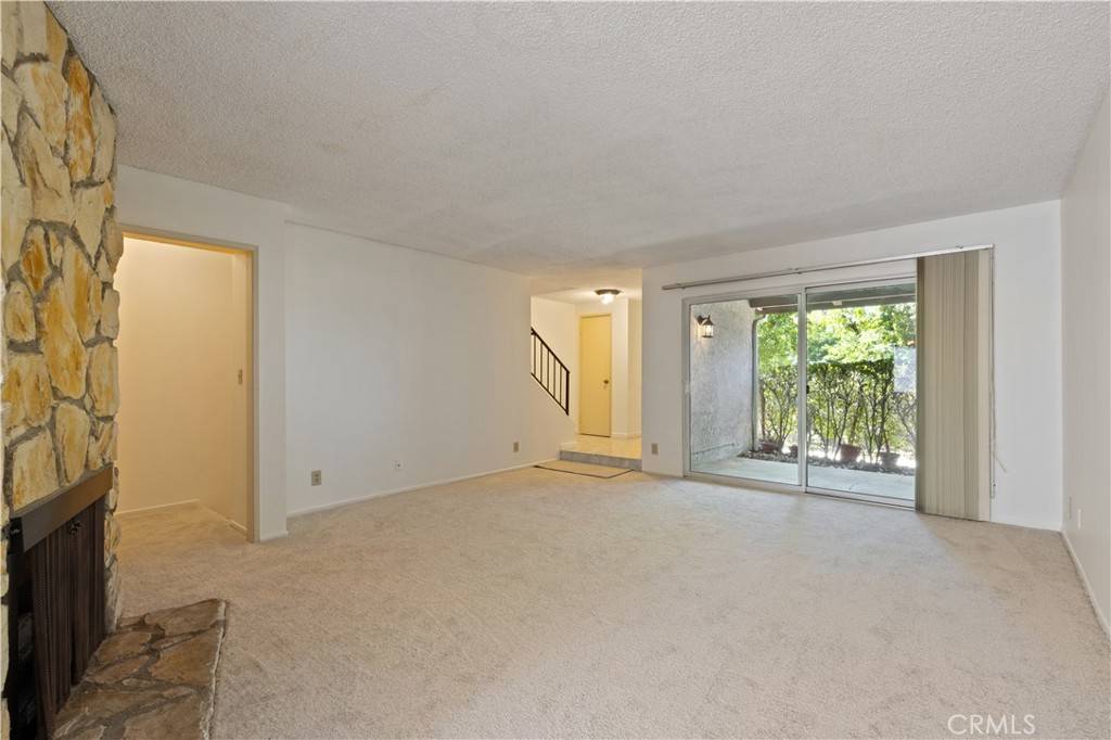 Burbank, CA 91504,9502 Via Salerno