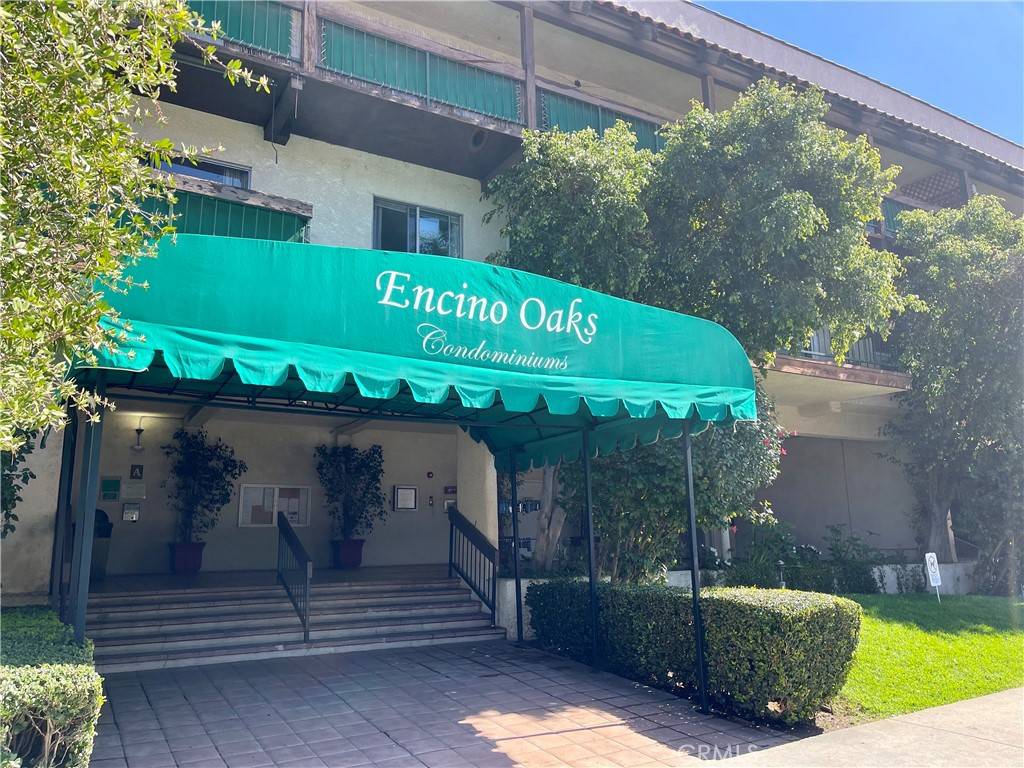 Encino, CA 91316,5460 White Oak AVE #C313