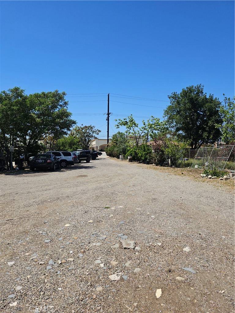 Fontana, CA 92336,7353 Citrus AVE
