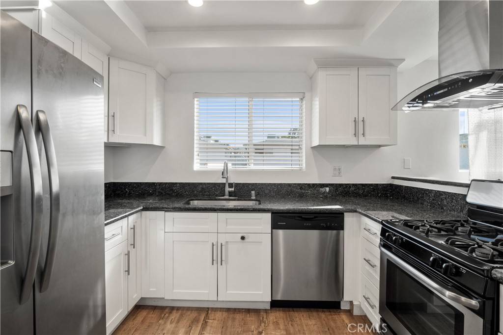 Tarzana, CA 91356,18550 Hatteras ST #111