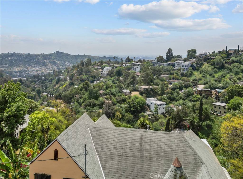 Los Angeles, CA 90065,641 Sunnyhill DR