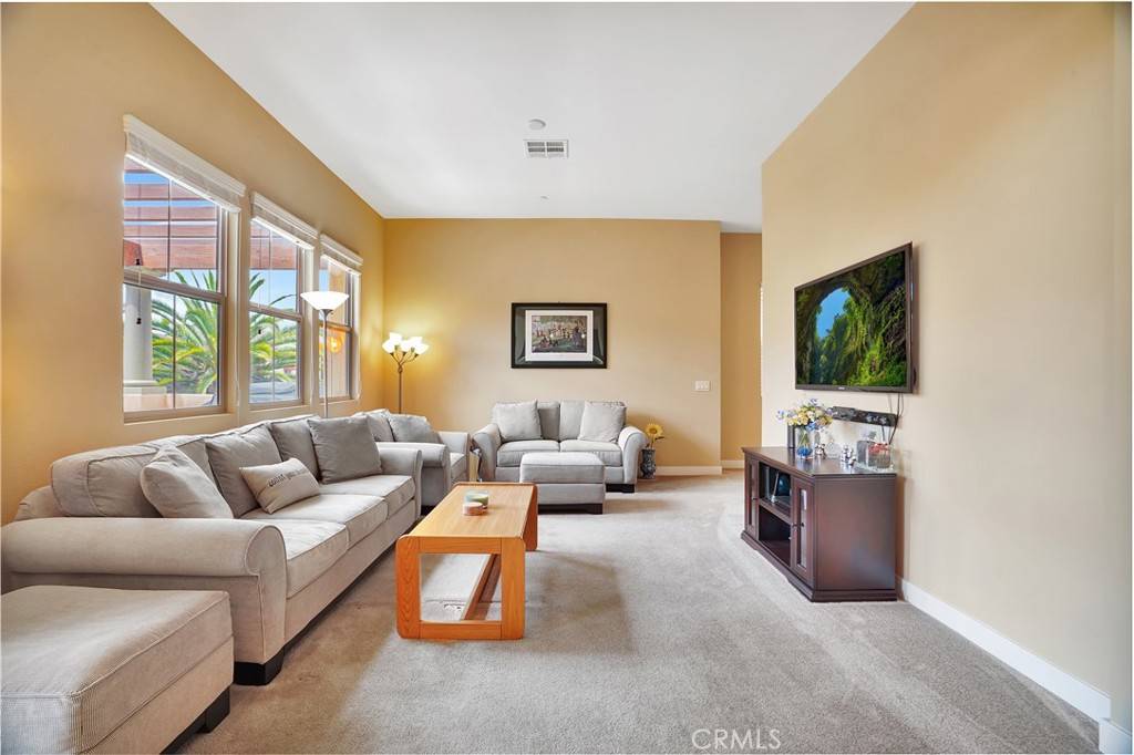 Camarillo, CA 93012,232 Village Commons BLVD #21