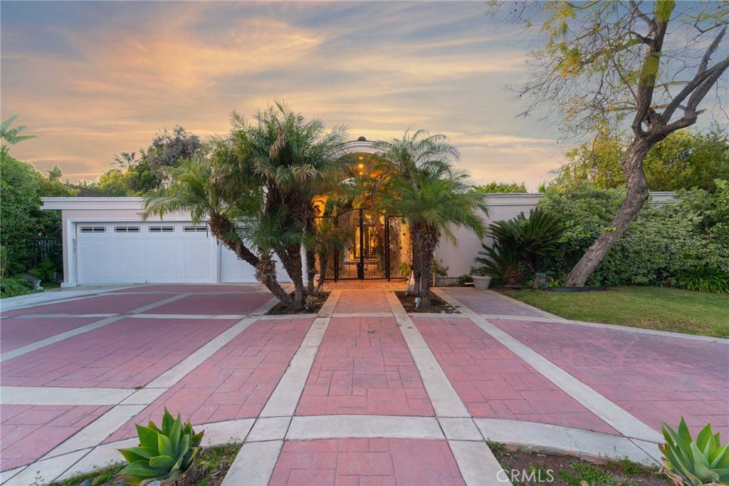 Encino, CA 91436,15737 Sutton ST
