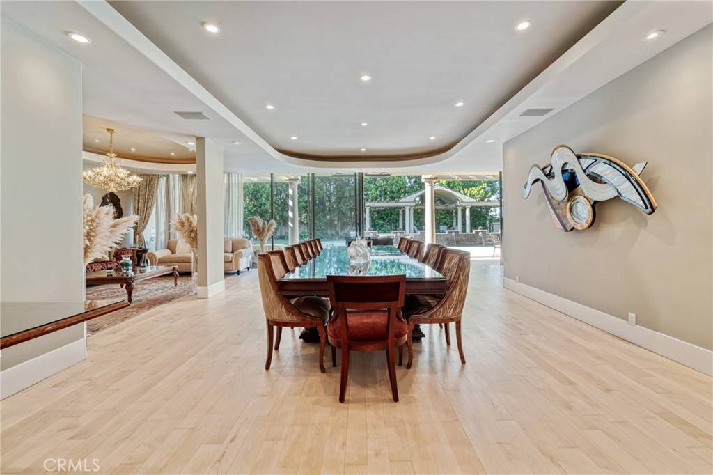 Encino, CA 91436,15737 Sutton ST