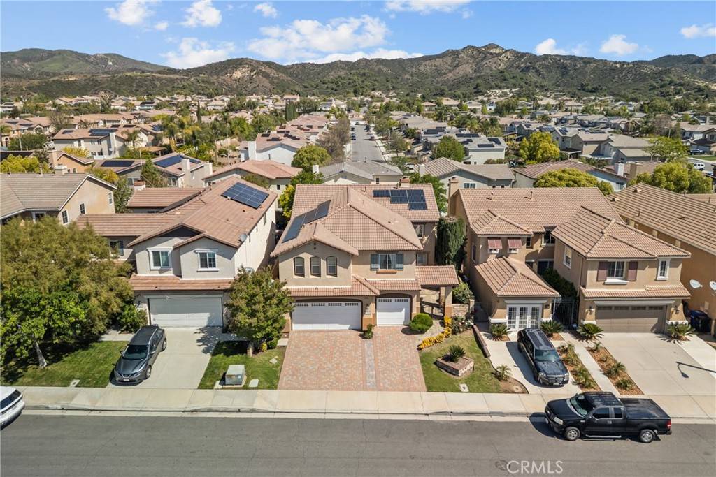 Castaic, CA 91384,29081 Madrid PL