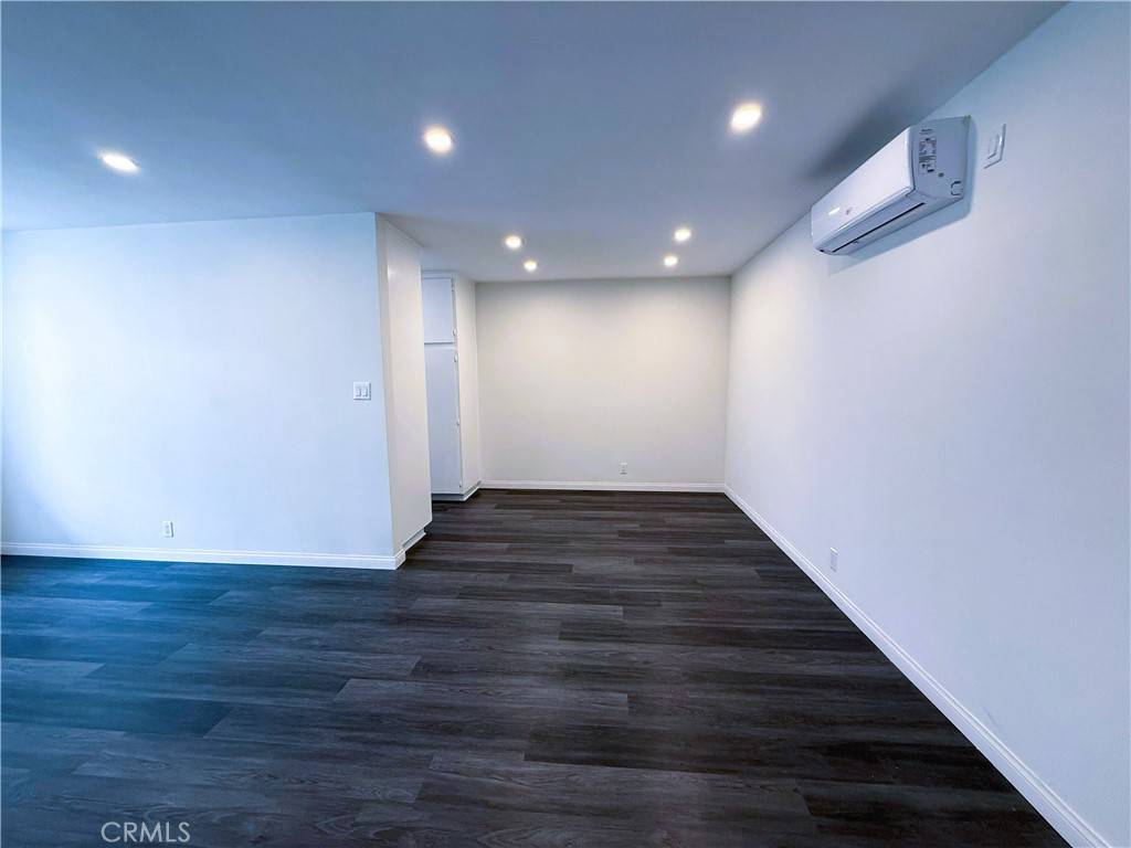 Glendale, CA 91205,525 Fischer ST #4
