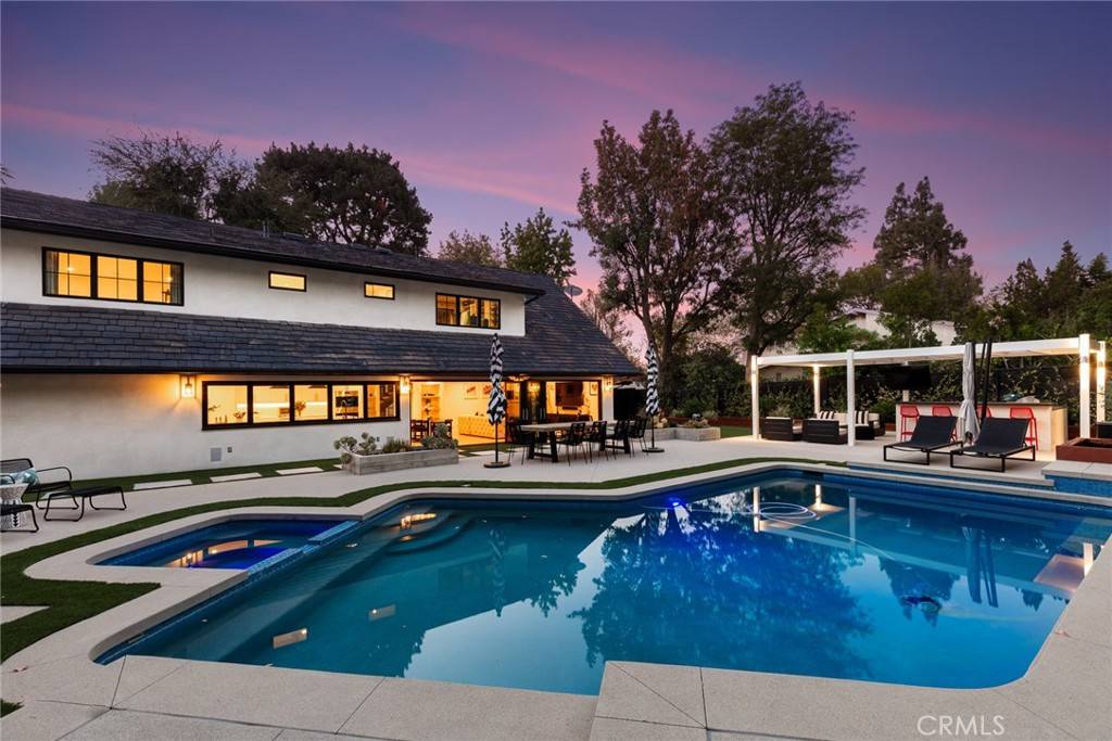 Tarzana, CA 91356,19258 Berclair LN
