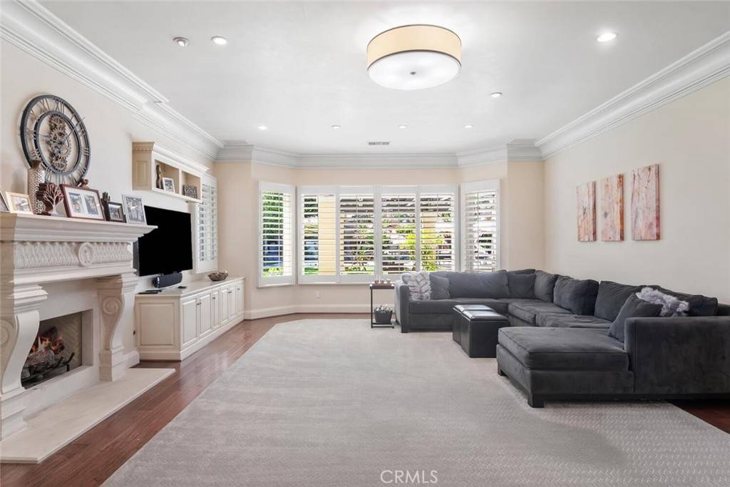 Calabasas, CA 91302,5497 Amber CIR
