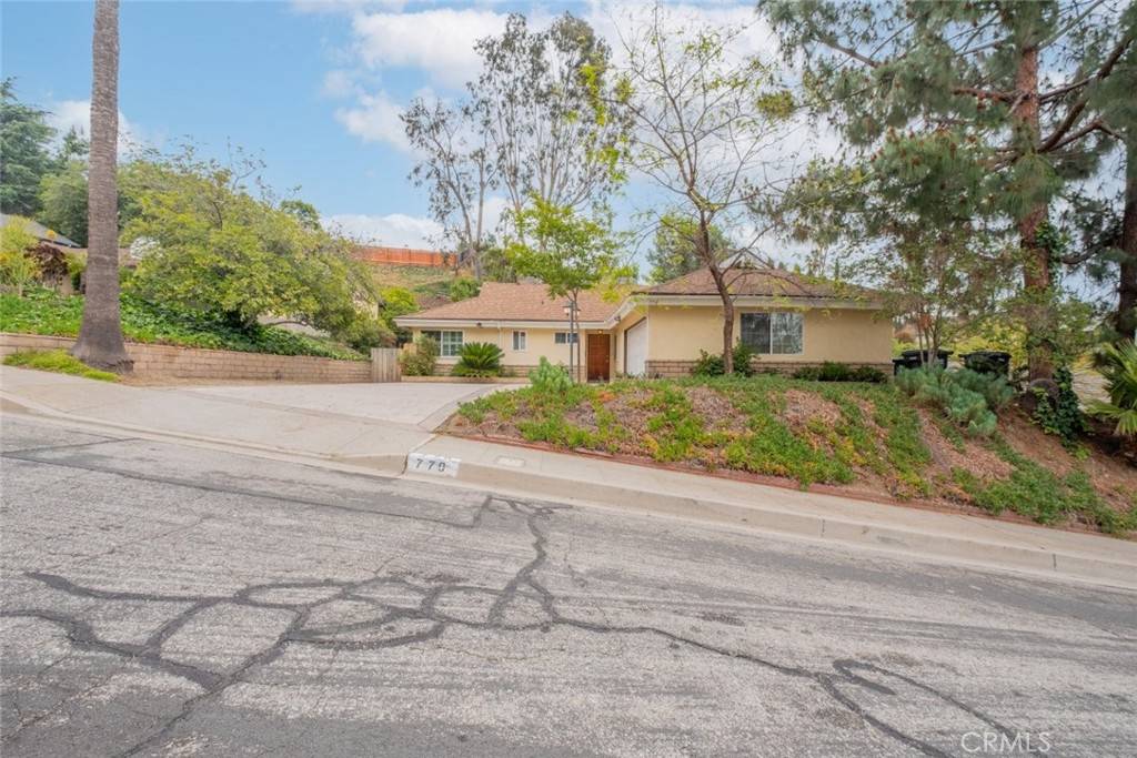 Glendale, CA 91206,770 Foxkirk RD