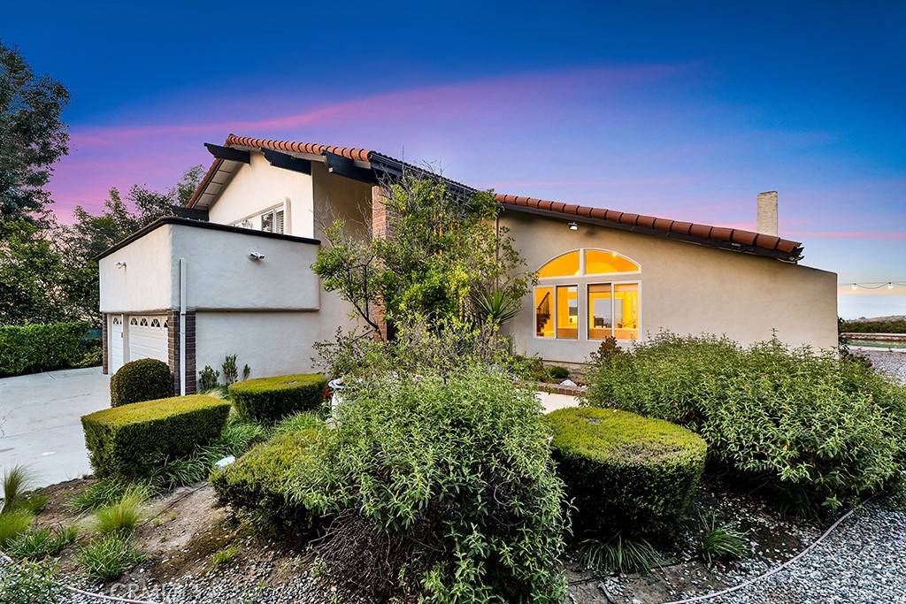 Tarzana, CA 91356,20138 Greenbriar DR