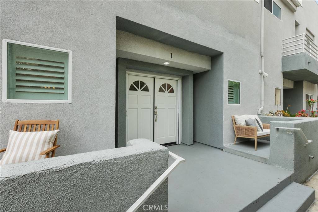 Sherman Oaks, CA 91423,14441 Benefit ST #1