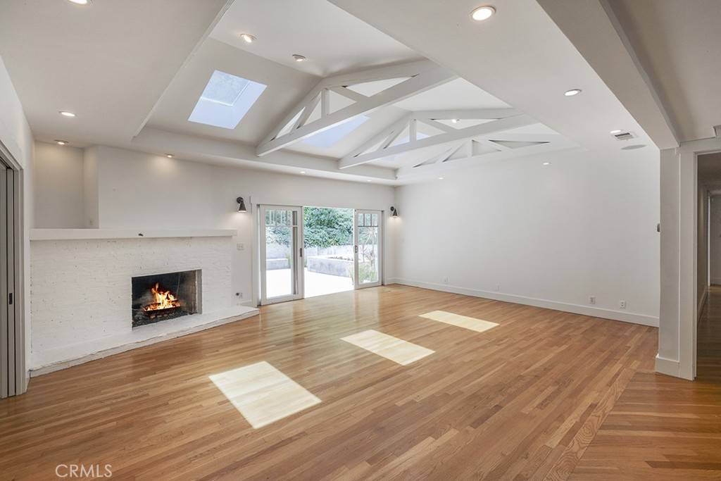 Sherman Oaks, CA 91403,3325 Alana DR