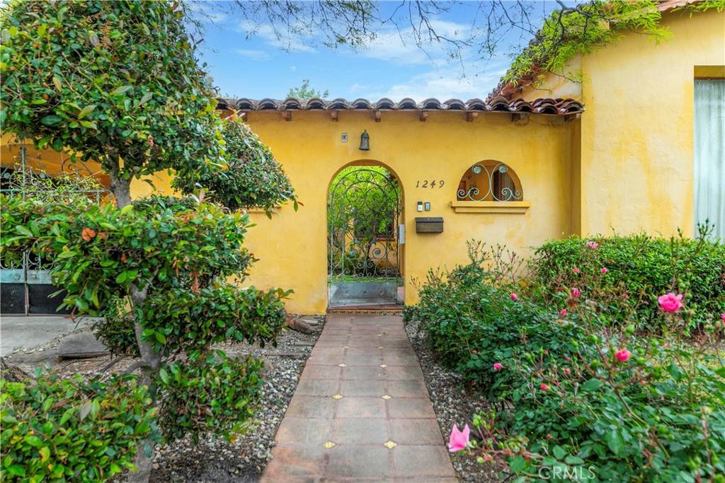 Los Angeles, CA 90035,1249 Alvira ST