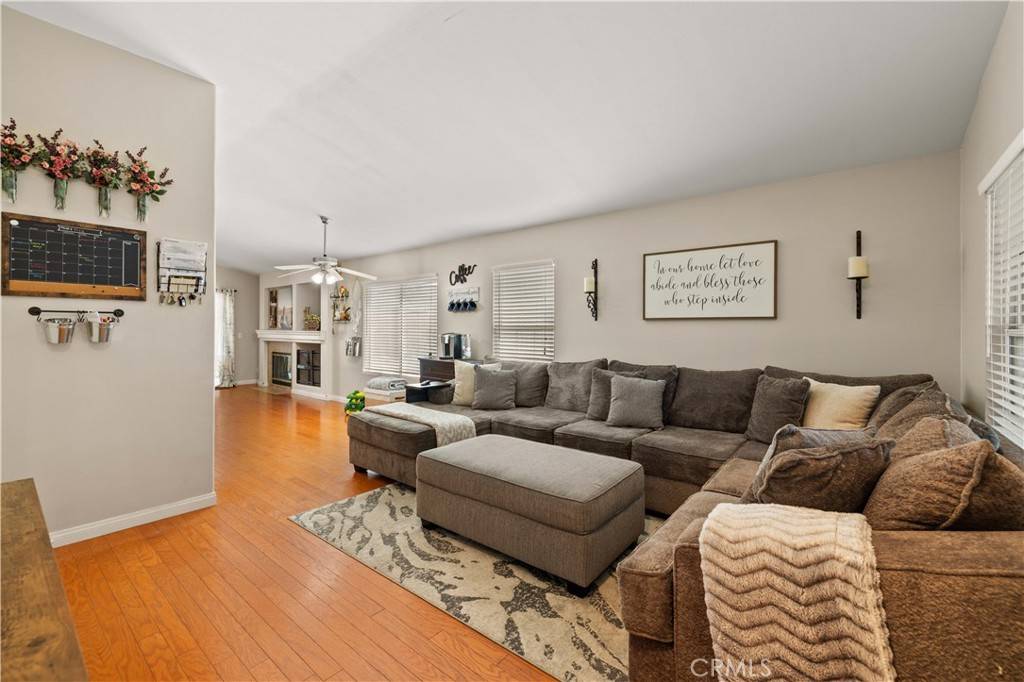 Lancaster, CA 93536,42450 Blossom DR
