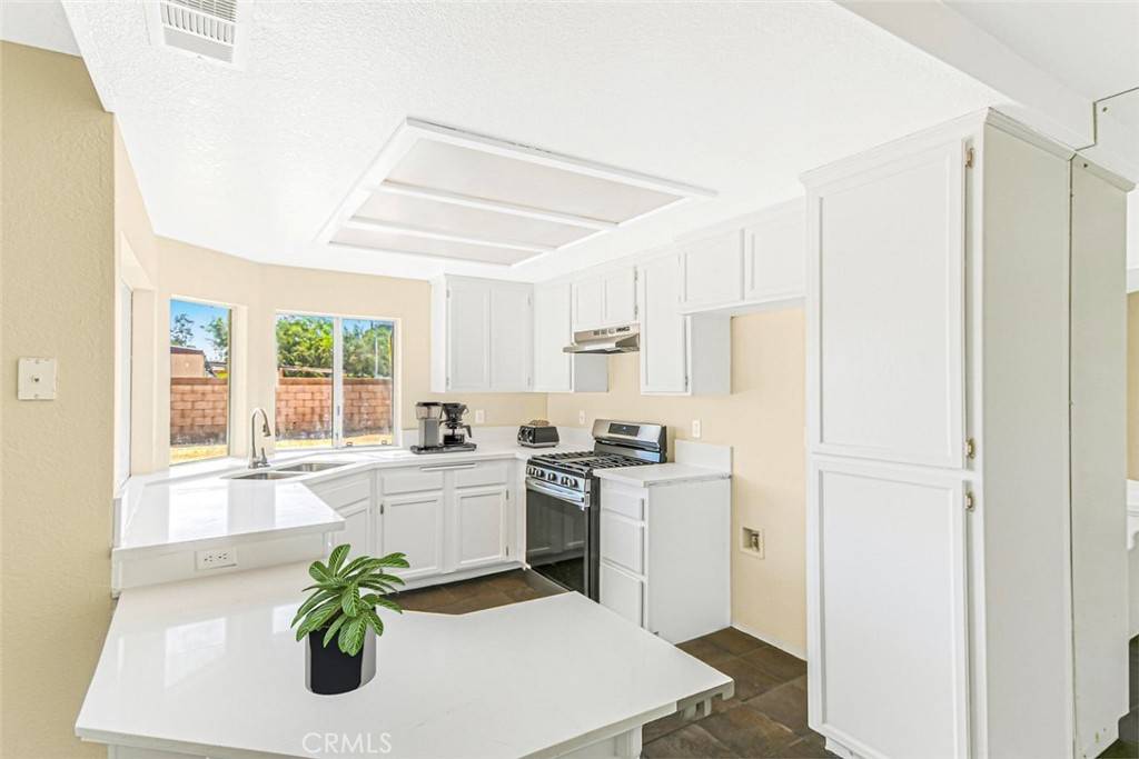 Lancaster, CA 93535,45241 18th ST E