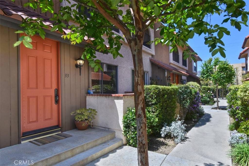 Burbank, CA 91504,1711 Grismer AVE #33