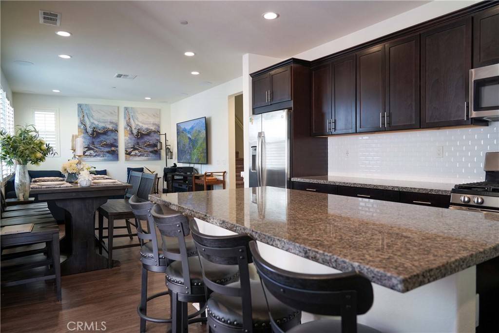 Saugus, CA 91350,18215 Astro CT