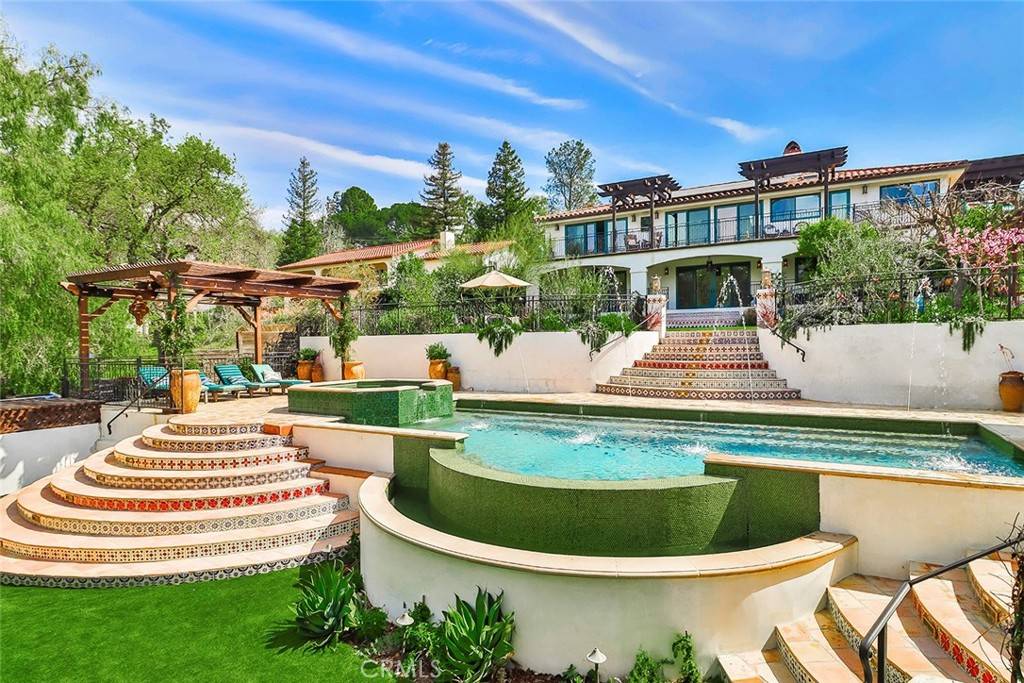 Agoura Hills, CA 91301,5617 Colodny DR