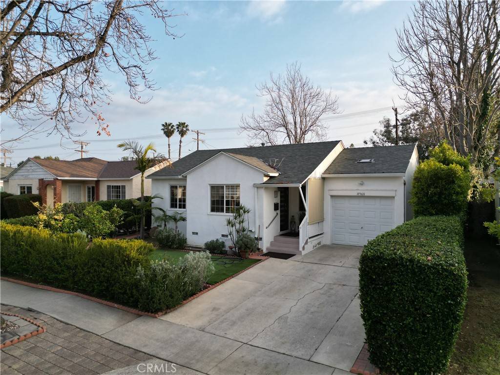 Encino, CA 91316,17968 Martha ST