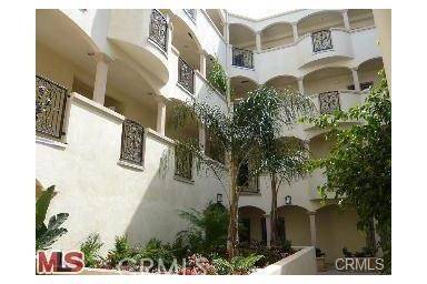 Los Angeles, CA 90049,11848 Kiowa AVE #101