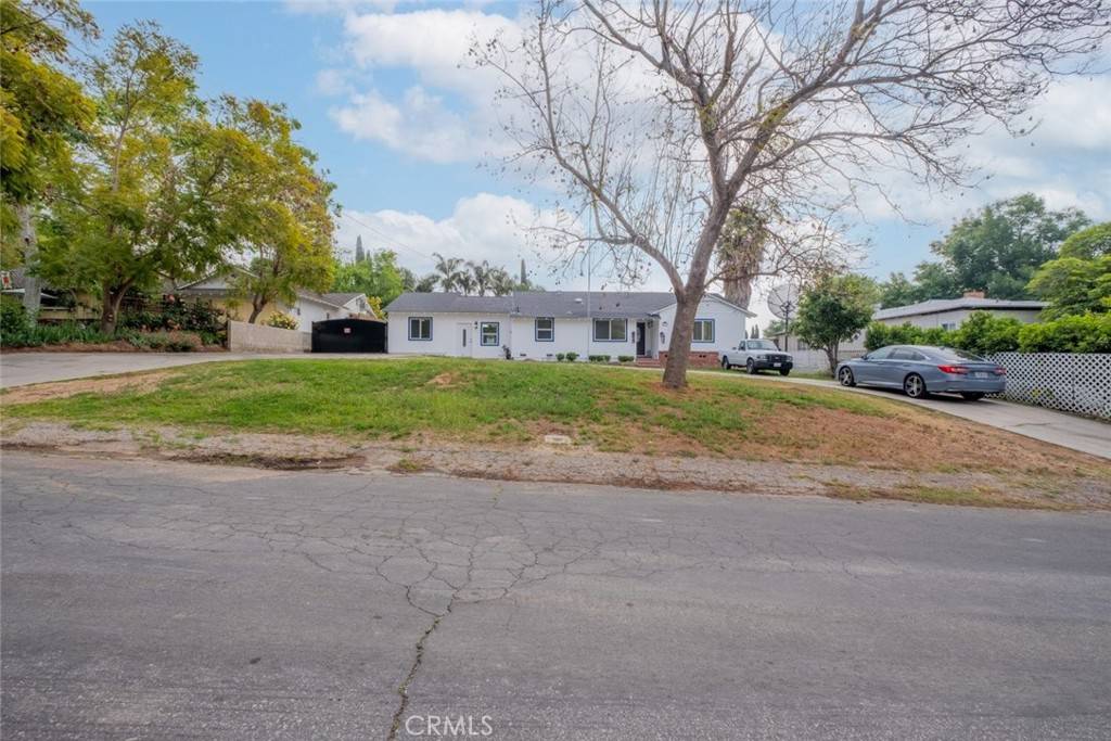 Sylmar, CA 91342,11360 Ruggiero AVE