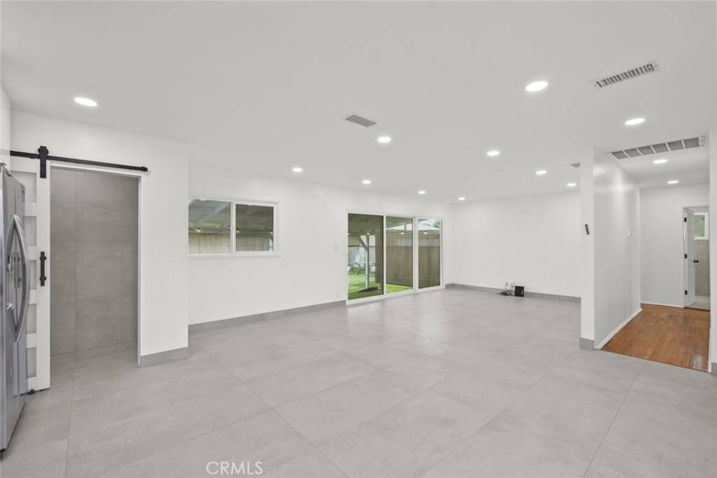 Reseda, CA 91335,18916 Runnymede ST