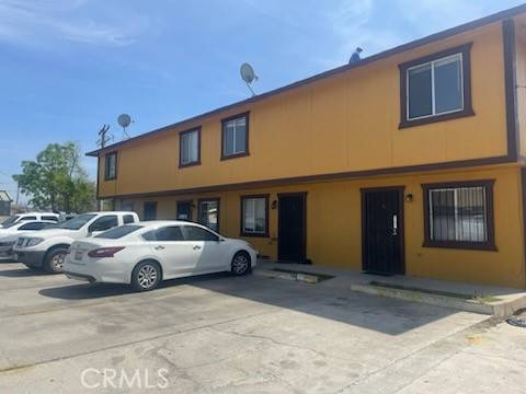 Bakersfield, CA 93304,612 8th ST #D