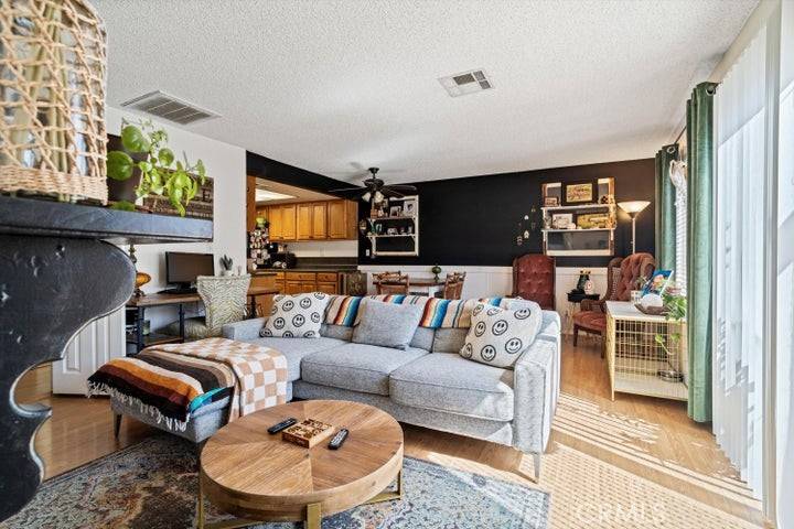 Lancaster, CA 93536,2129 El Domingo CIR #19