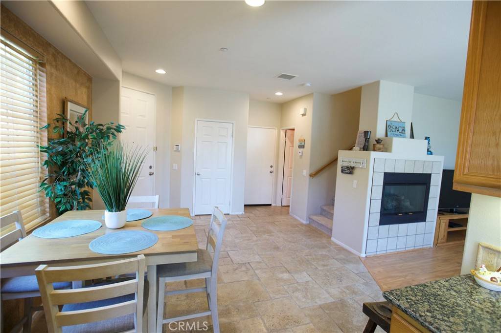 1440 Patricia AVE #101 Simi Valley, CA 93065