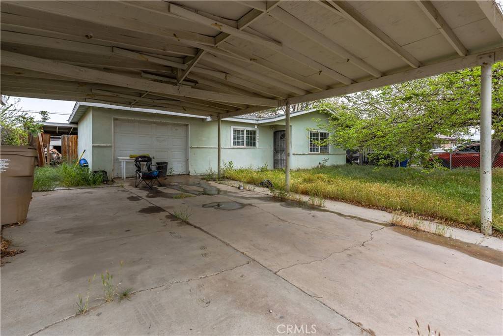 Bakersfield, CA 93307,1420 Reese AVE