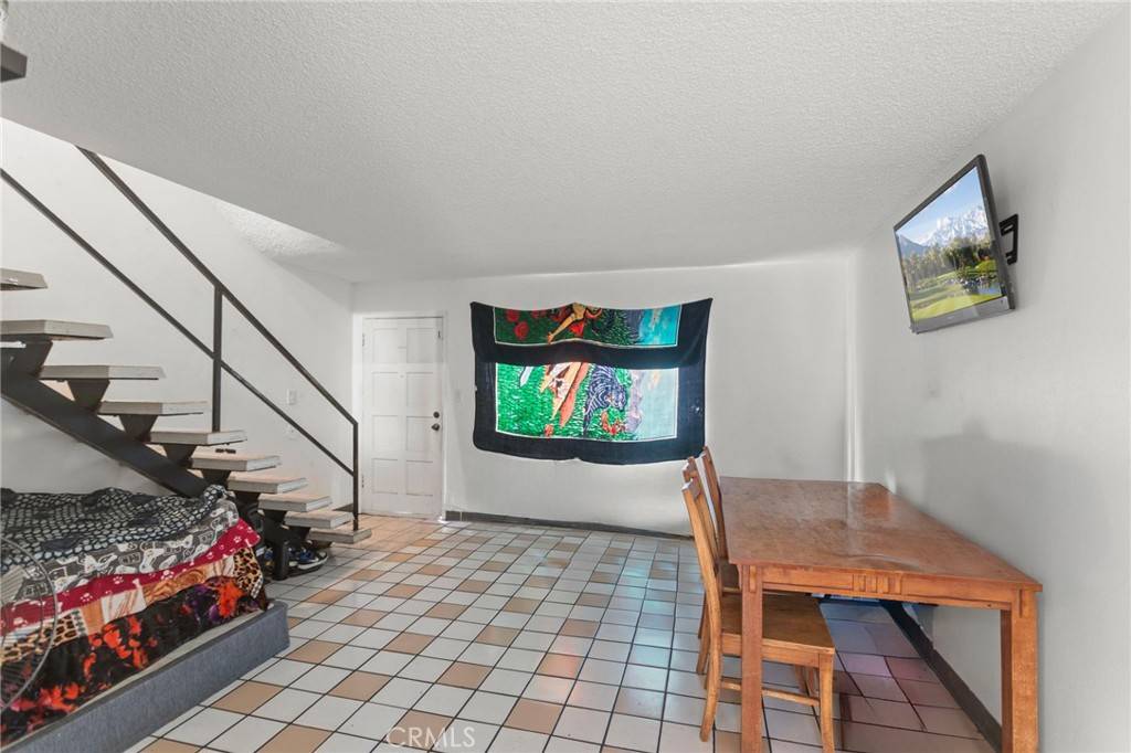North Hollywood, CA 91605,11966 Runnymede ST