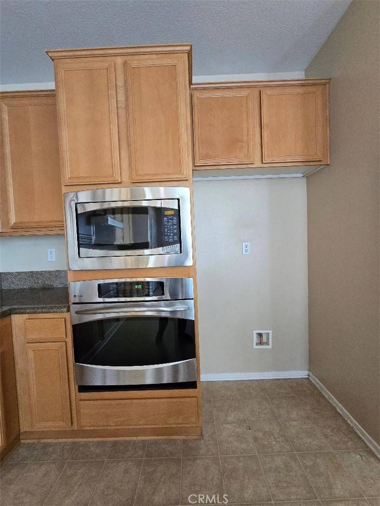 Palmdale, CA 93551,39294 Butler ST