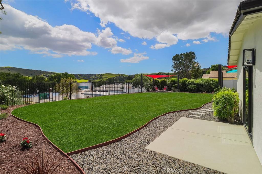 Calabasas, CA 91302,26120 Adamor RD