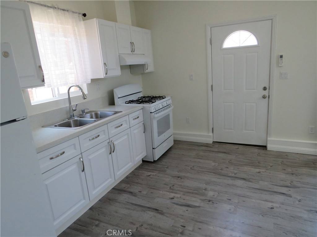 Northridge, CA 91324,9013 1/2 Gladbeck Ave
