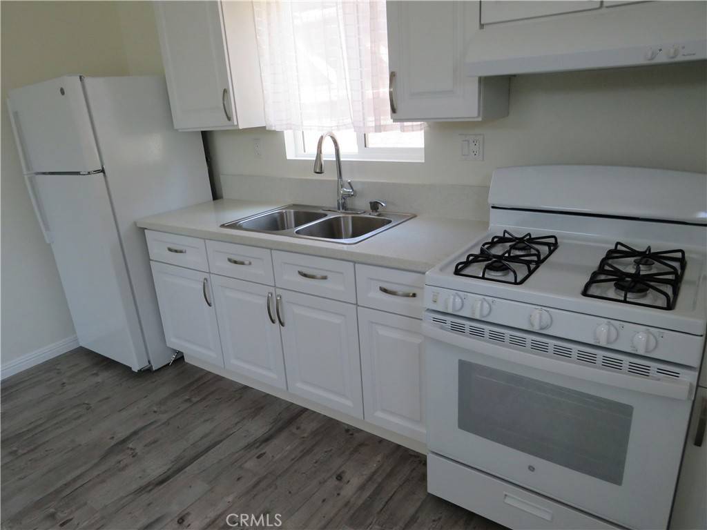 Northridge, CA 91324,9013 1/2 Gladbeck Ave