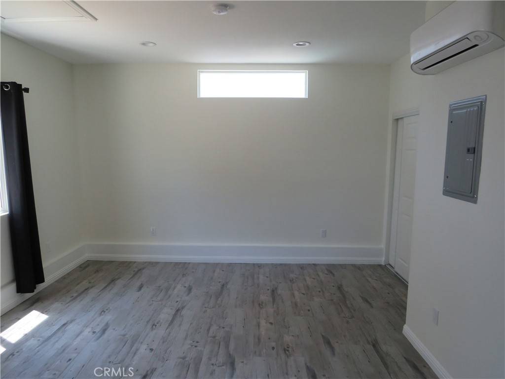 Northridge, CA 91324,9013 1/2 Gladbeck Ave