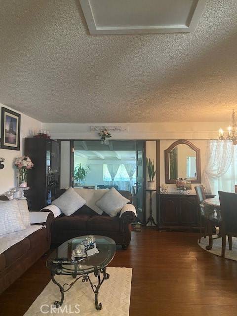 Winnetka, CA 91306,20243 Bassett ST